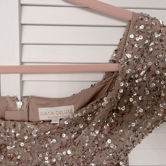 Maternity glam dress - Picture 5 of 7